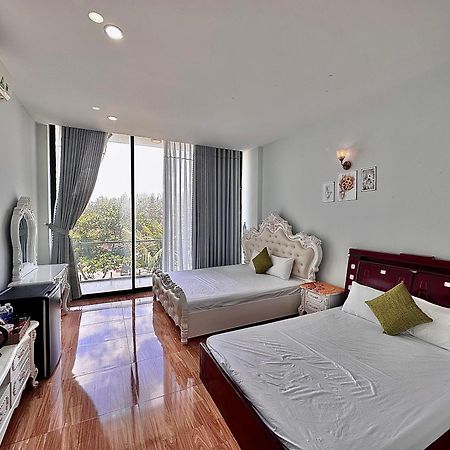Royal Homestay Tuy Hòa Buitenkant foto