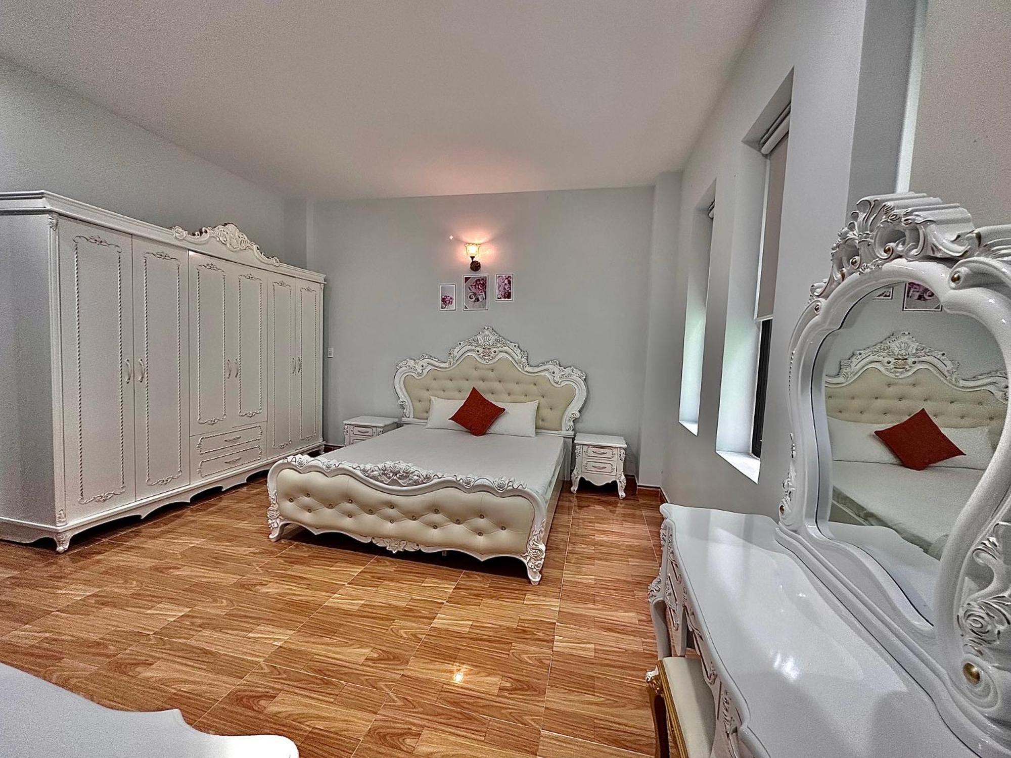 Royal Homestay Tuy Hòa Buitenkant foto