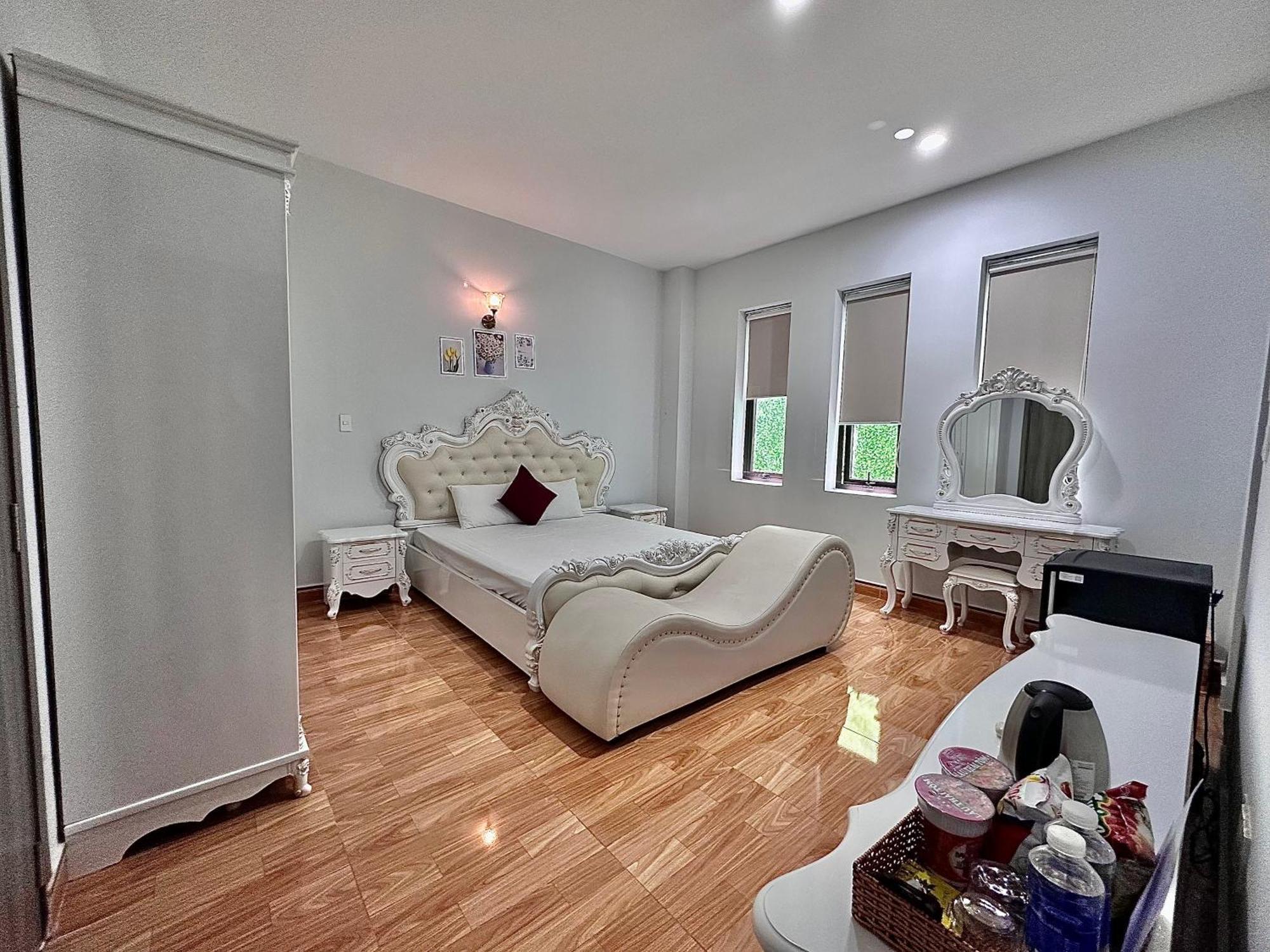 Royal Homestay Tuy Hòa Buitenkant foto