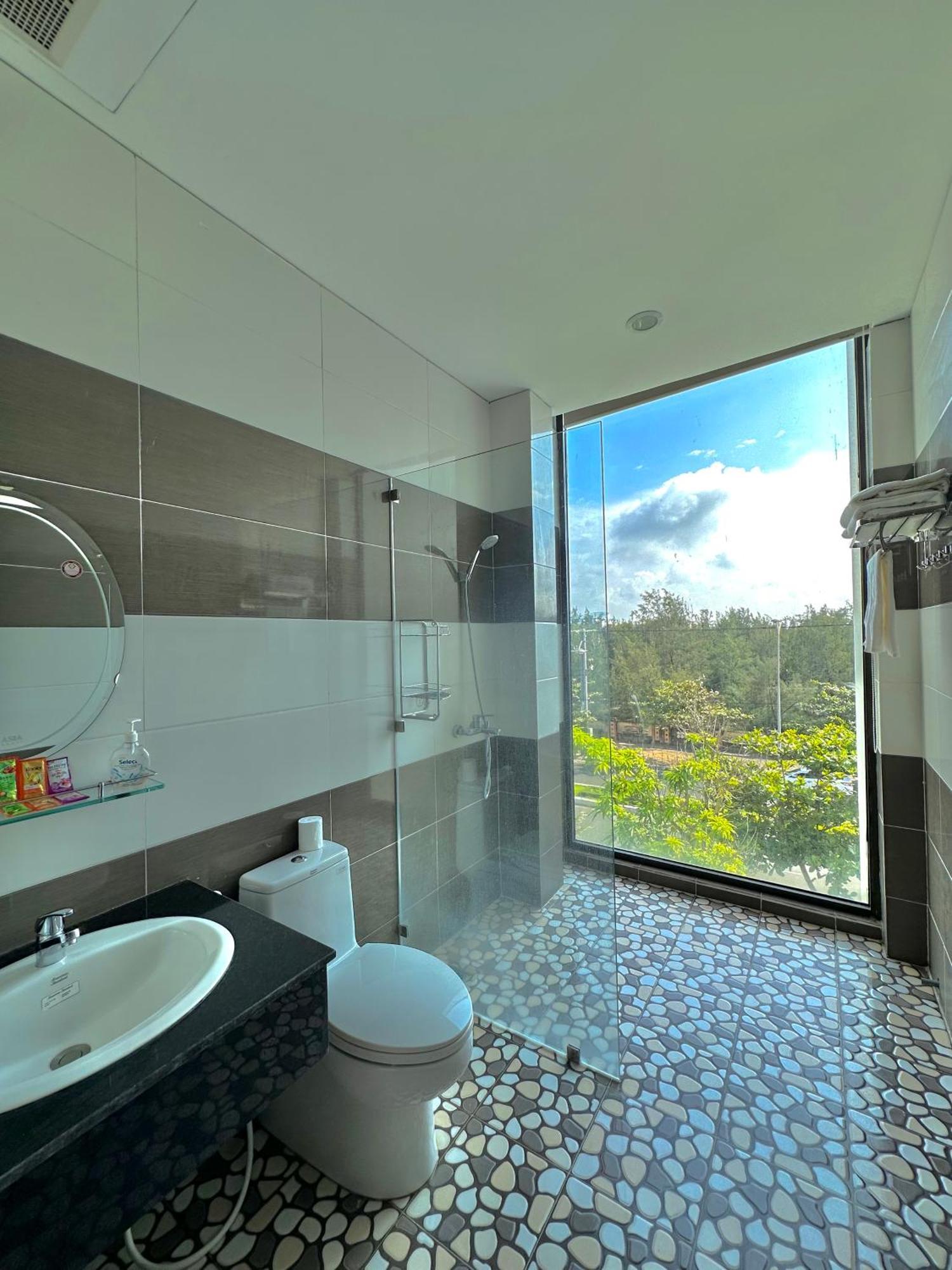 Royal Homestay Tuy Hòa Buitenkant foto